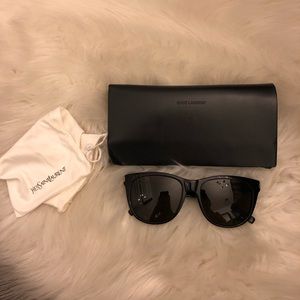 YVES SAINT LAURENT SUNGLASSES 😎
